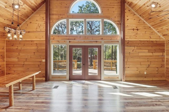 8863 S EVANS AVENUE, Inverness, FL 34452