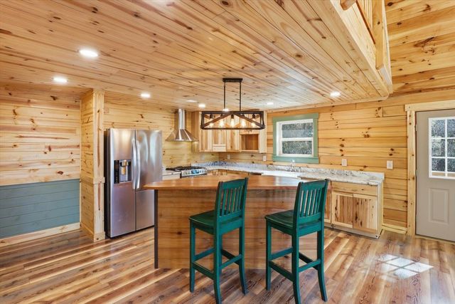 8863 S EVANS AVENUE, Inverness, FL 34452