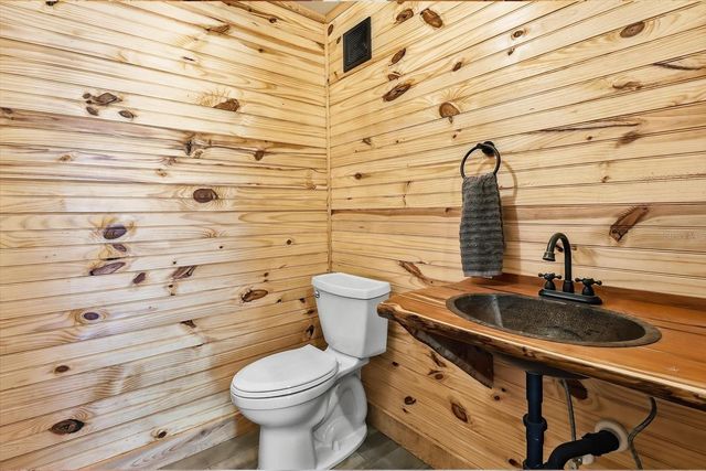 8863 S EVANS AVENUE, Inverness, FL 34452