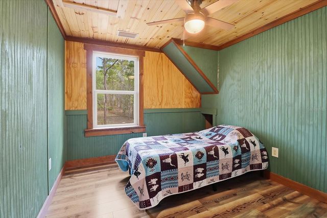 8863 S EVANS AVENUE, Inverness, FL 34452