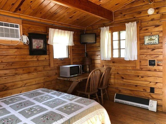 8863 S EVANS AVENUE, Inverness, FL 34452