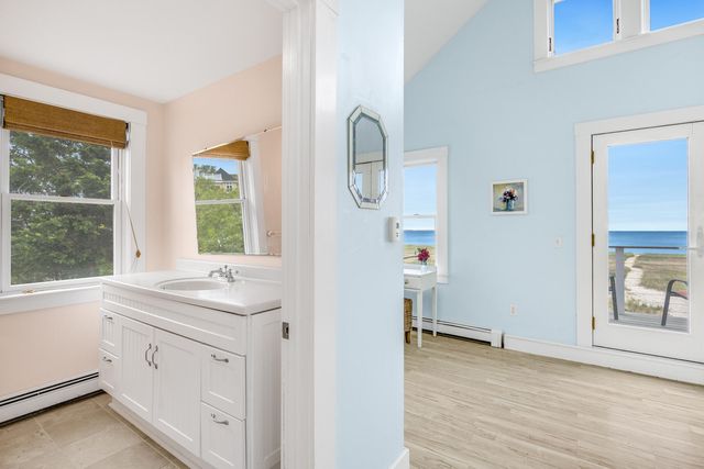 777 Commercial Street, Provincetown, MA 02657