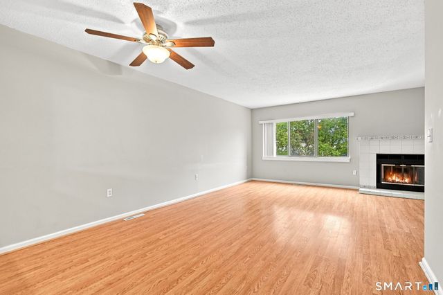 255 Monticello Drive 255, Branford, CT 06405