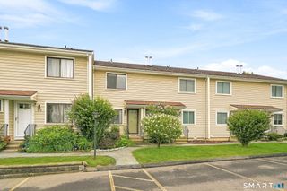 255 Monticello Drive 255, Branford, CT 06405