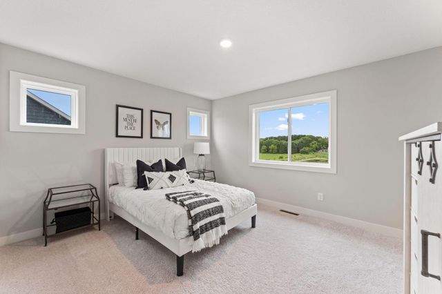 8030 196th Street W, Lakeville, MN 55044