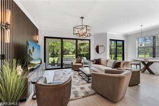 16348 Viansa WAY 102, Naples, FL 34110