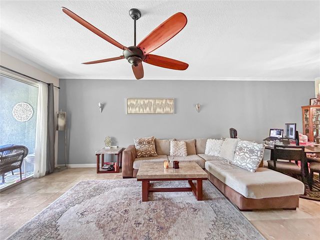 18141 NASSAU POINT DRIVE, Tampa, FL 33647