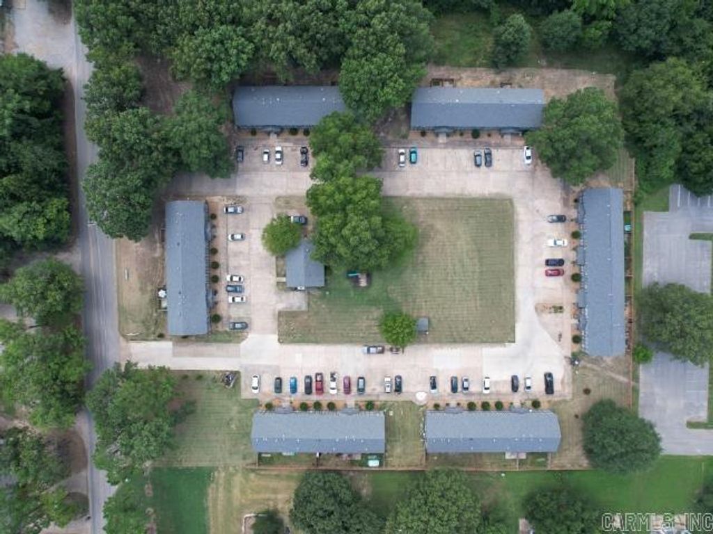 1906 W Matthews Avenue, Jonesboro, AR 72401
