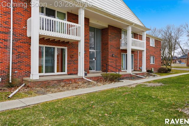 42450 Sheldon Place 212, Clinton Charter Township, MI 48038