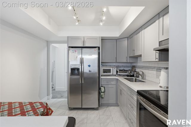 42450 Sheldon Place 212, Clinton Charter Township, MI 48038