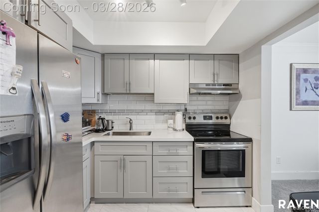 42450 Sheldon Place 212, Clinton Charter Township, MI 48038