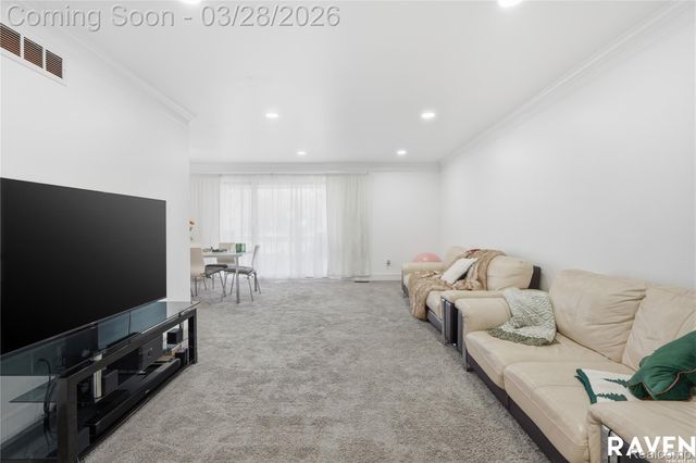 42450 Sheldon Place 212, Clinton Charter Township, MI 48038