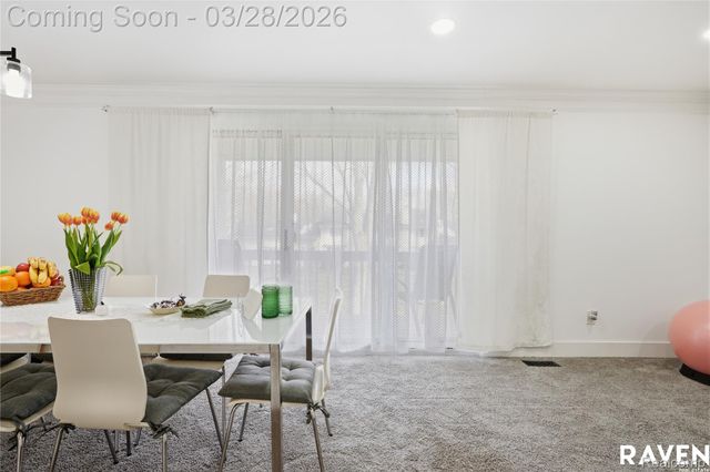 42450 Sheldon Place 212, Clinton Charter Township, MI 48038