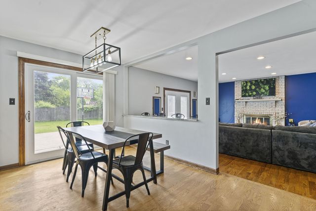 9807 Ivy Lane, Munster, IN 46321