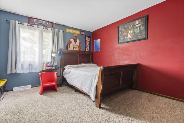 9807 Ivy Lane, Munster, IN 46321