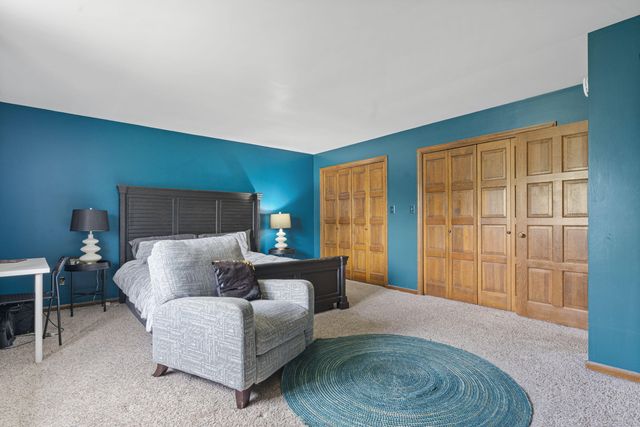9807 Ivy Lane, Munster, IN 46321