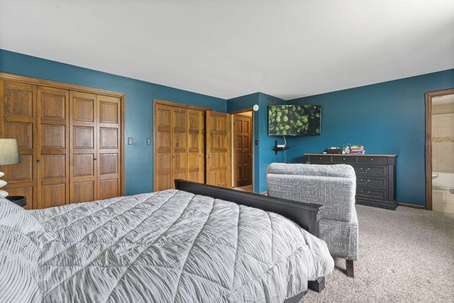 9807 Ivy Lane, Munster, IN 46321