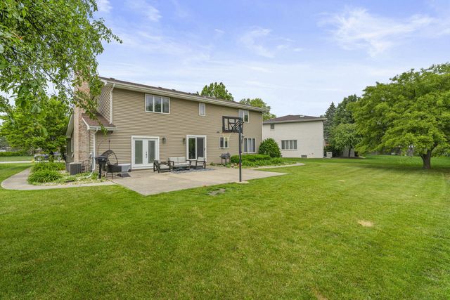 9807 Ivy Lane, Munster, IN 46321