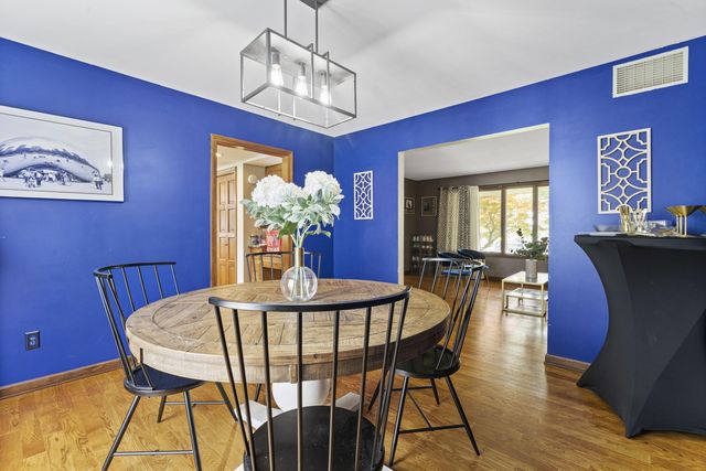 9807 Ivy Lane, Munster, IN 46321