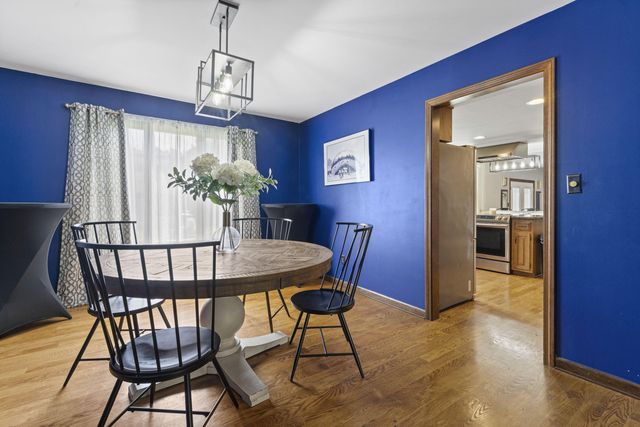 9807 Ivy Lane, Munster, IN 46321
