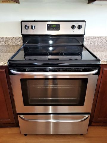 20 Pond Street 205, Braintree, MA 02184