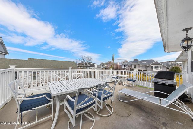 1 Elizabeth Place, Monmouth Beach, NJ 07750