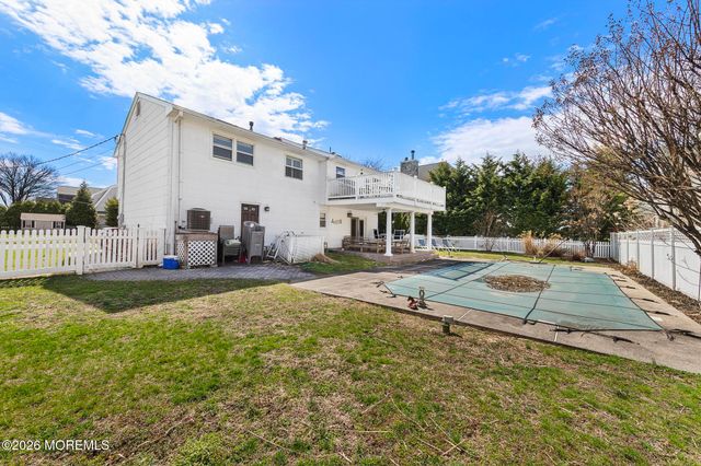 1 Elizabeth Place, Monmouth Beach, NJ 07750