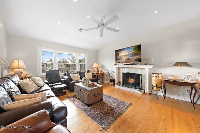 1 Elizabeth Place, Monmouth Beach, NJ 07750
