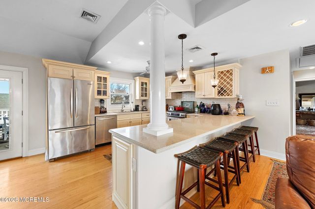 1 Elizabeth Place, Monmouth Beach, NJ 07750