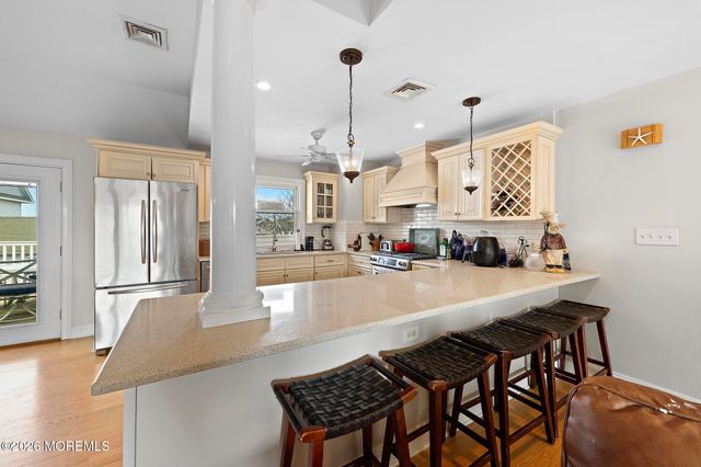 1 Elizabeth Place, Monmouth Beach, NJ 07750