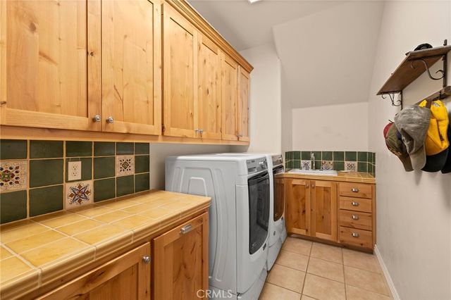 1479 Oak Ridge Drive, Chico, CA 95928