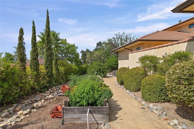 1479 Oak Ridge Drive, Chico, CA 95928