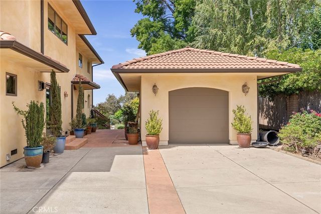 1479 Oak Ridge Drive, Chico, CA 95928