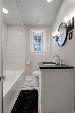 8 Redbud Dr, Nashville, TN 37215