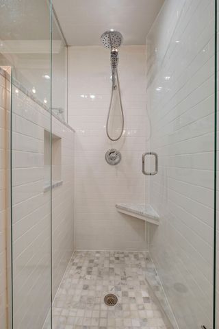 8 Redbud Dr, Nashville, TN 37215