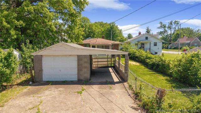 2303 McLean Avenue, New Albany, IN 47150