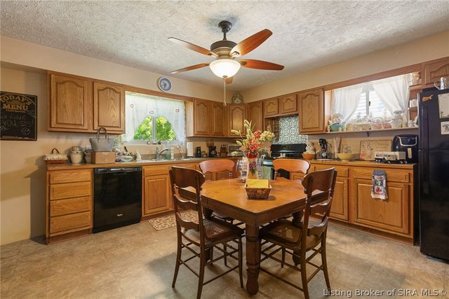 2303 McLean Avenue, New Albany, IN 47150