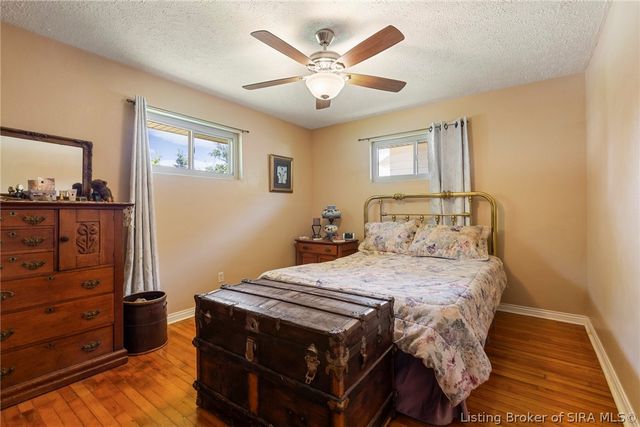 2303 McLean Avenue, New Albany, IN 47150