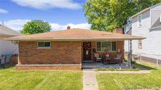 2303 McLean Avenue, New Albany, IN 47150