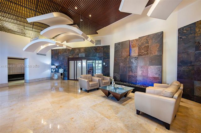 3300 NE 191st St 1915, Aventura, FL 33180