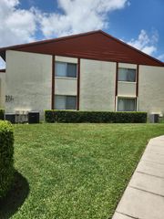 4731 Sable Pine Circle B1, West Palm Beach, FL 33417