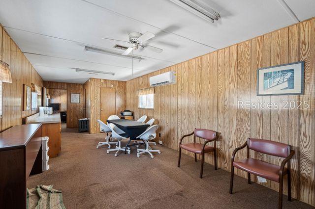 1827 Ribaut Rd, Port Royal, SC 29935