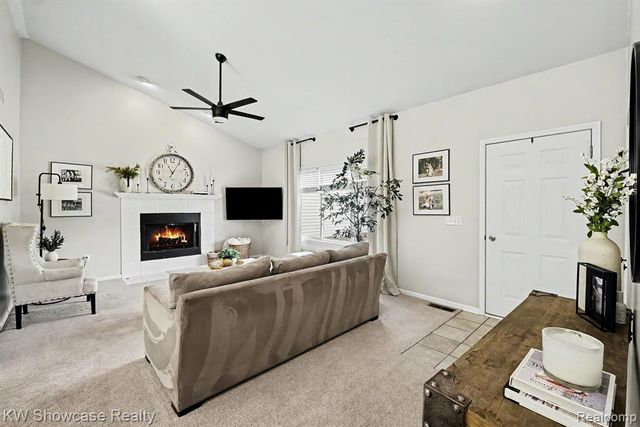 6030 N Bryan, White Lake, MI 48383