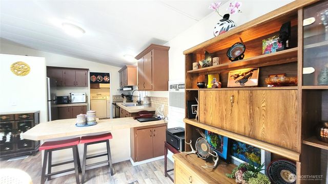 869 Mahogany Lane NW, Silverdale, WA 98383