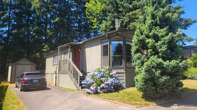 869 Mahogany Lane NW, Silverdale, WA 98383