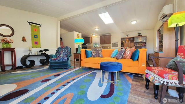869 Mahogany Lane NW, Silverdale, WA 98383