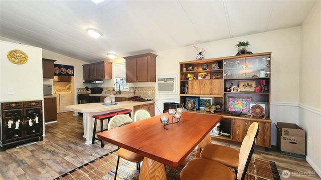 869 Mahogany Lane NW, Silverdale, WA 98383