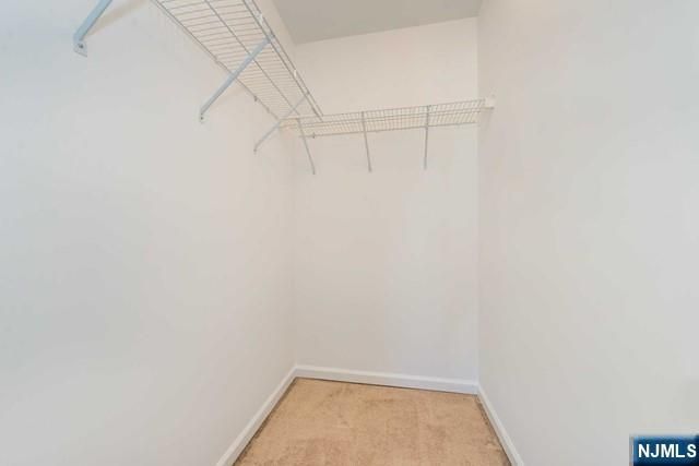 102 Lakeview Court, Pompton Lakes, NJ 07442