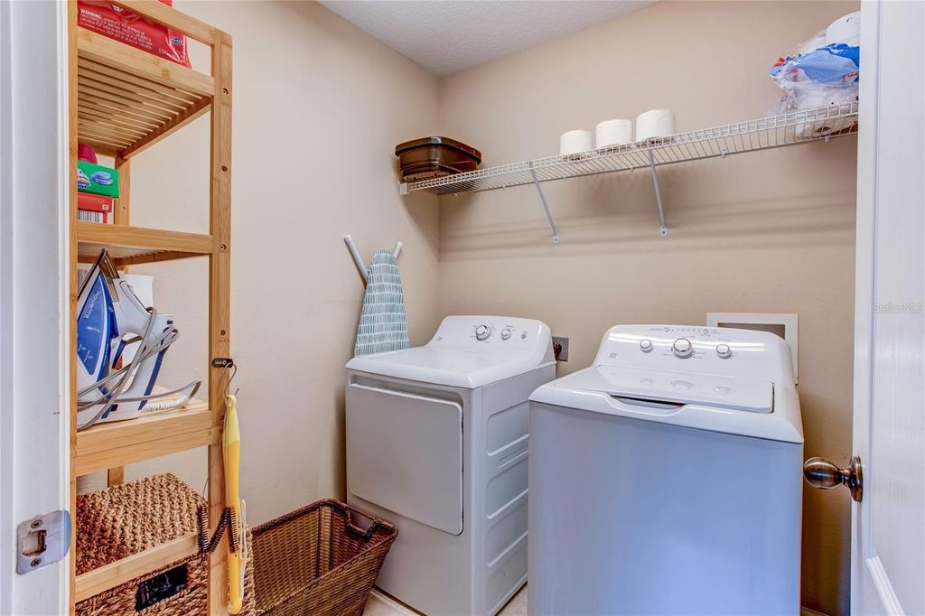 Image 14 of property listing at 1544 ECHO LAKE COURT, Orlando, FL 32828