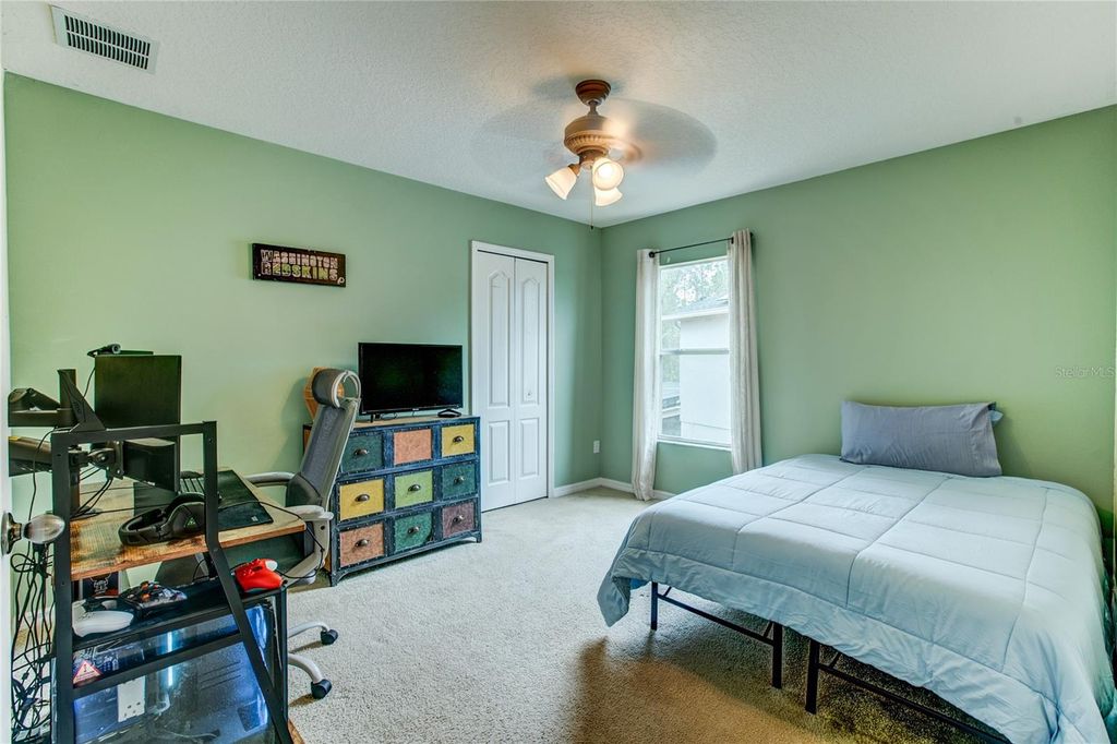 Image 19 of property listing at 1544 ECHO LAKE COURT, Orlando, FL 32828